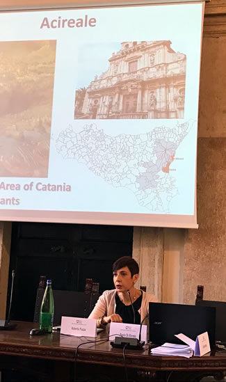 Roberta Piazza, PASCAL Associate Director, Europe, presenting the case of Acireale